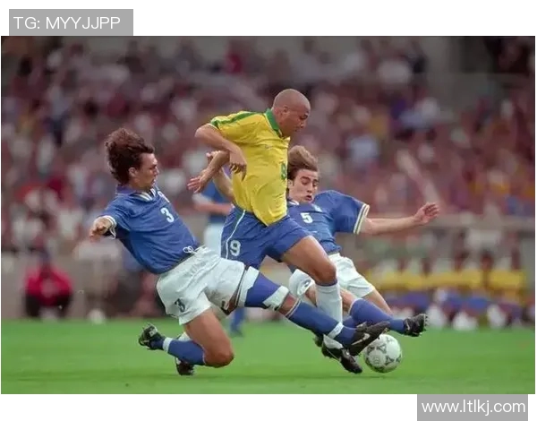 意大利足球明星7号的辉煌历程与传奇瞬间揭秘